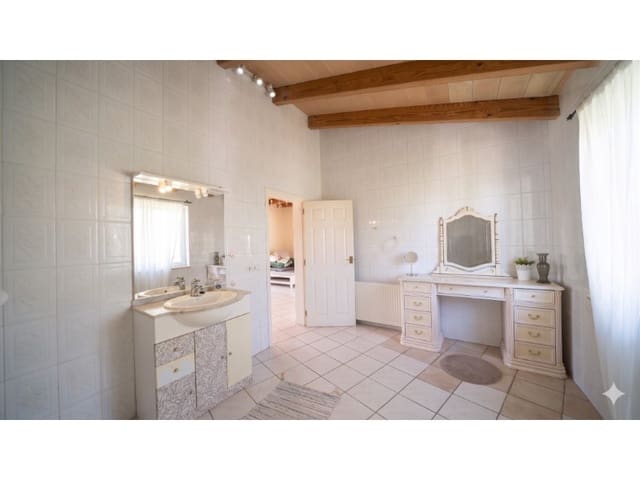 Chalet de 8 habitaciones en Llucmajor en venta con piscina - 1.650.000 € (Ref: 10072706)