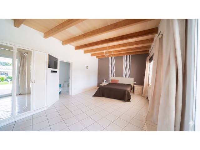 Chalet de 8 habitaciones en Llucmajor en venta con piscina - 1.650.000 € (Ref: 10072706)