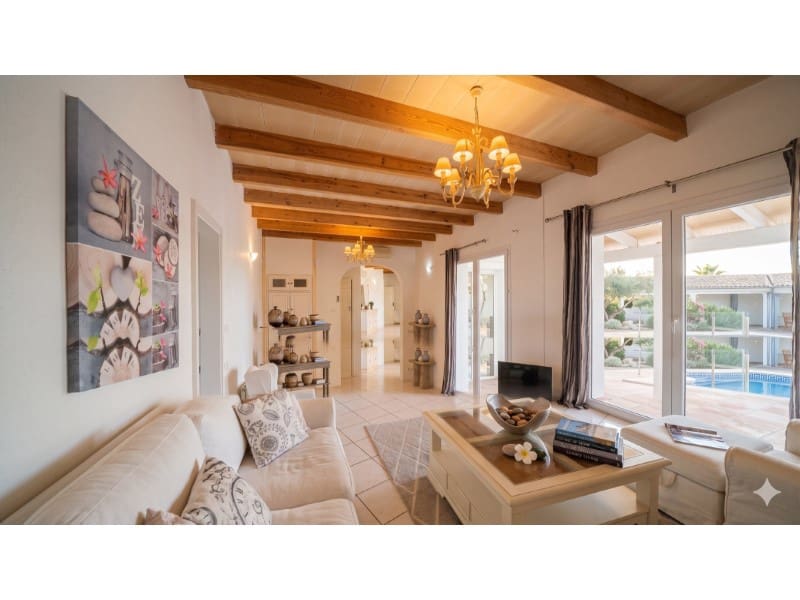 Chalet de 8 habitaciones en Llucmajor en venta con piscina - 1.650.000 € (Ref: 10072706)
