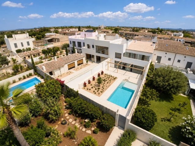 4 bedroom Villa for sale in Ses Salines with pool garage - € 2,300,000 (Ref: 10072707)