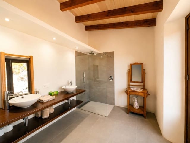 4 soverom Finca/Herregård til salgs i Ariany med garasje - € 1 980 000 (Ref: 10072712)