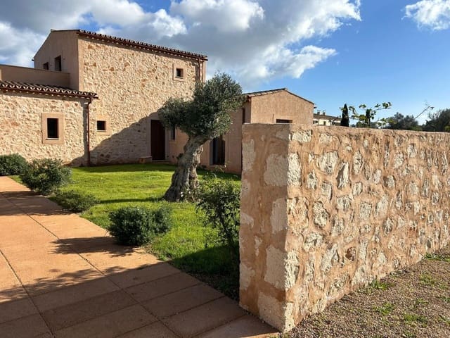 5 slaapkamer Villa te koop in Santanyí met garage - € 2.950.000 (Ref: 10072713)