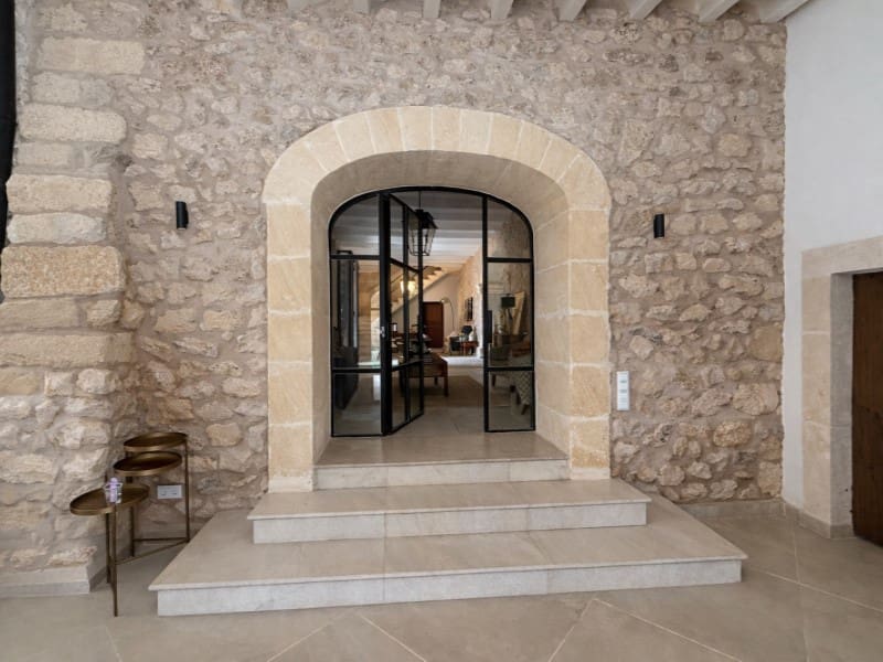 12 bedroom Villa for sale in Montuiri with pool garage - € 7,000,000 (Ref: 10072714)