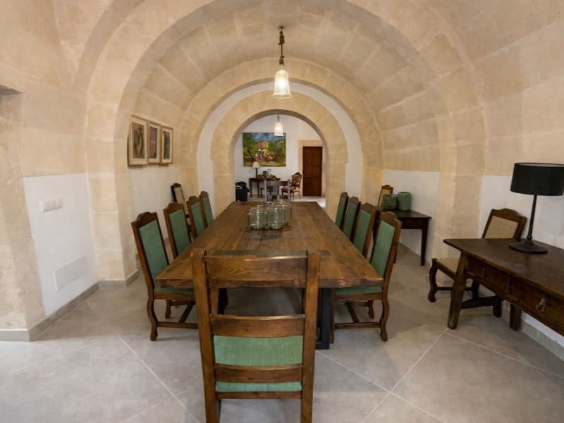 12 bedroom Villa for sale in Montuiri with pool garage - € 7,000,000 (Ref: 10072714)