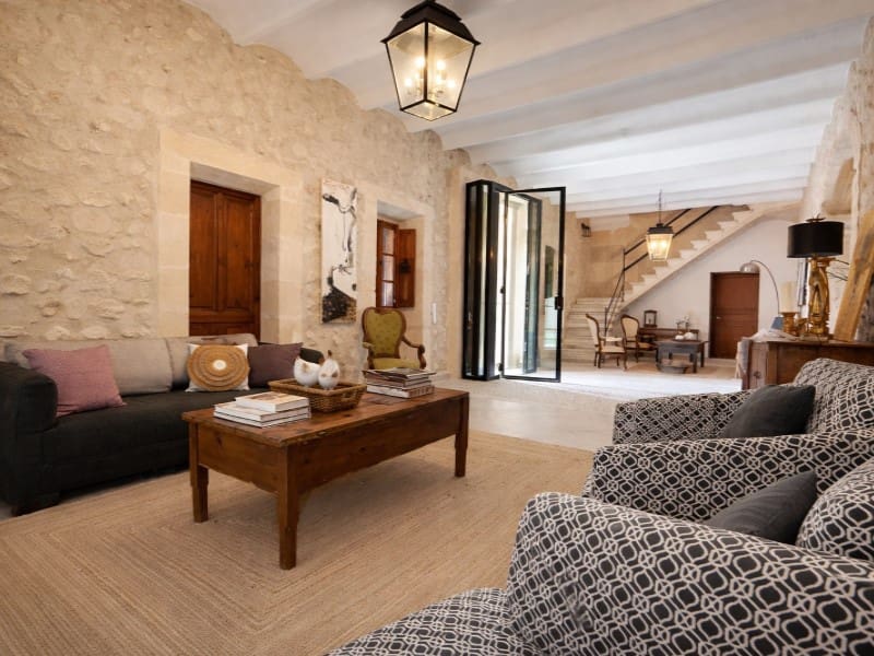 12 bedroom Villa for sale in Montuiri with pool garage - € 7,000,000 (Ref: 10072714)