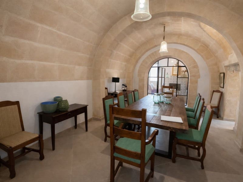 12 bedroom Villa for sale in Montuiri with pool garage - € 7,000,000 (Ref: 10072714)