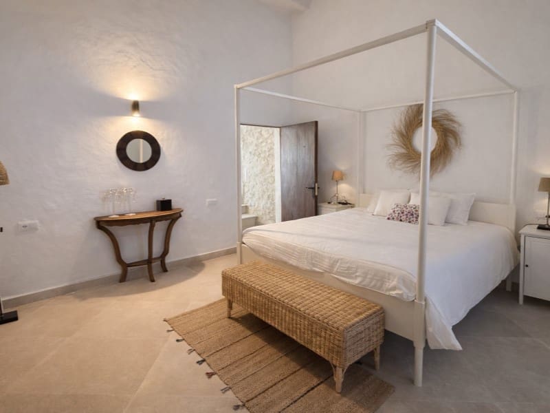 12 bedroom Villa for sale in Montuiri with pool garage - € 7,000,000 (Ref: 10072714)