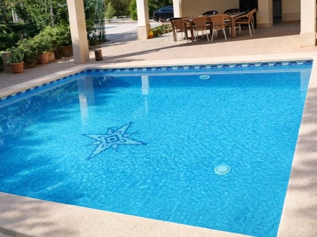 6 Zimmer Villa zu verkaufen in Santa Ponsa, Calvià mit Pool Garage - 1.900.000 € (Ref: 10072718)