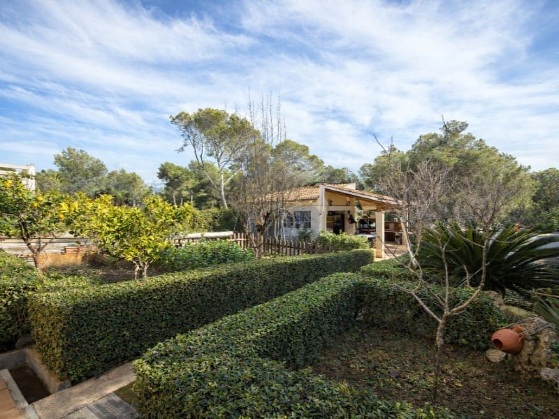 6 Zimmer Villa zu verkaufen in Santa Ponsa mit Pool Garage - 1.900.000 € (Ref: 10072718)