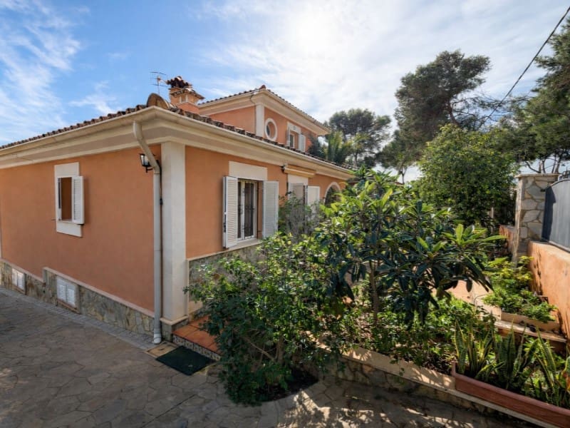6 Zimmer Villa zu verkaufen in Santa Ponsa mit Pool Garage - 1.900.000 € (Ref: 10072718)