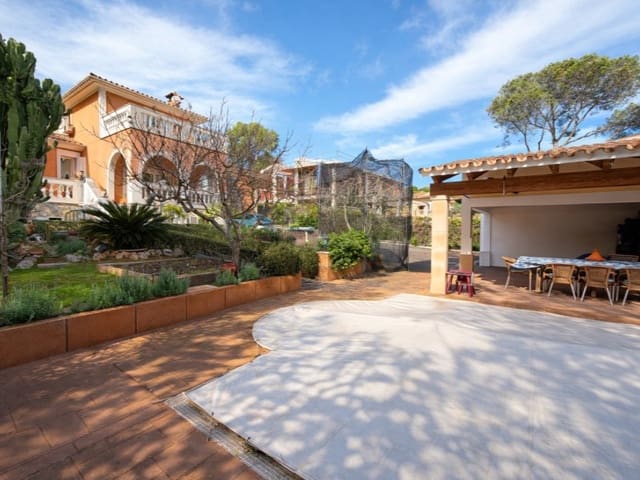 6 Zimmer Villa zu verkaufen in Santa Ponsa, Calvià mit Pool Garage - 1.900.000 € (Ref: 10072718)