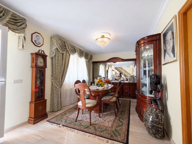 6 Zimmer Villa zu verkaufen in Santa Ponsa mit Pool Garage - 1.900.000 € (Ref: 10072718)