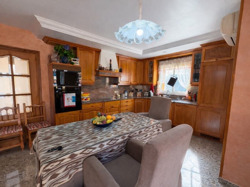 6 Zimmer Villa zu verkaufen in Santa Ponsa mit Pool Garage - 1.900.000 € (Ref: 10072718)