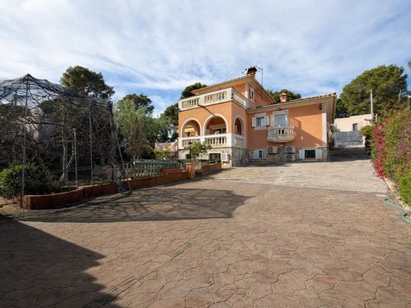 6 Zimmer Villa zu verkaufen in Santa Ponsa mit Pool Garage - 1.900.000 € (Ref: 10072718)