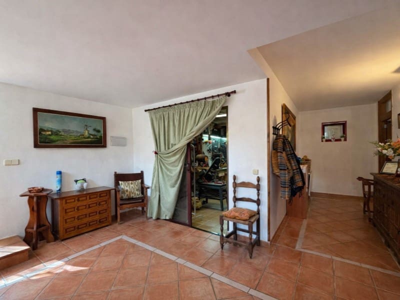 6 Zimmer Villa zu verkaufen in Santa Ponsa mit Pool Garage - 1.900.000 € (Ref: 10072718)