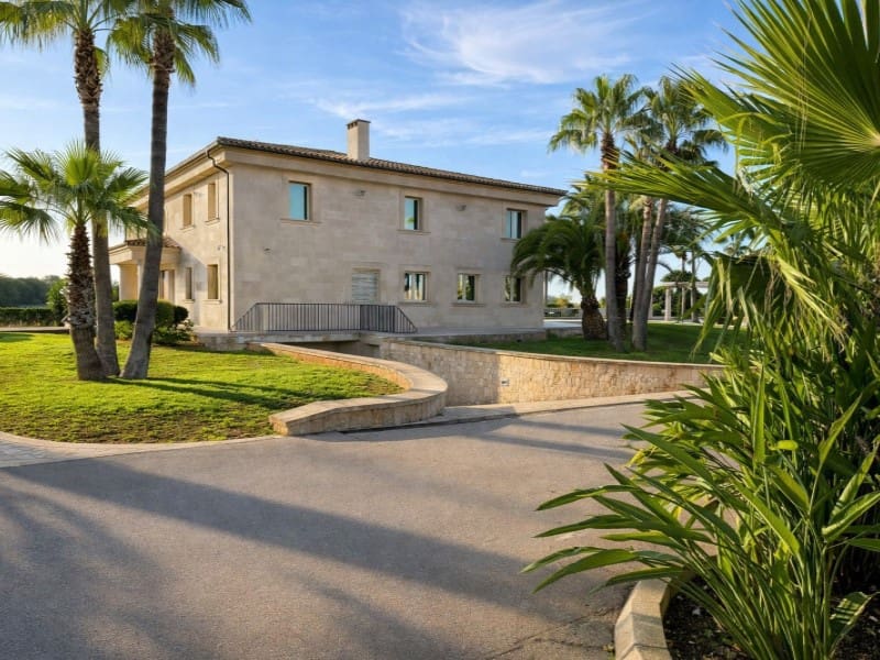 7 slaapkamer Villa te koop in Es Llombards met garage - € 5.750.000 (Ref: 10072723)