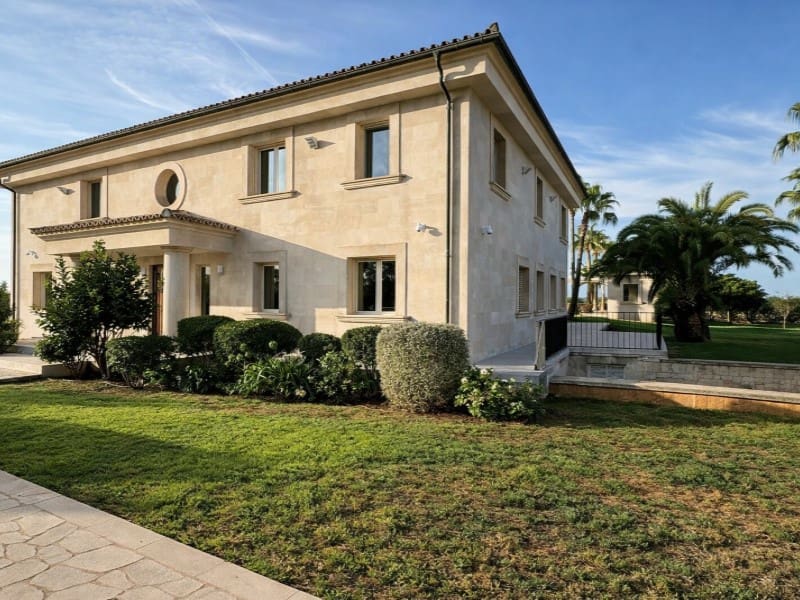 7 slaapkamer Villa te koop in Es Llombards met garage - € 5.750.000 (Ref: 10072723)