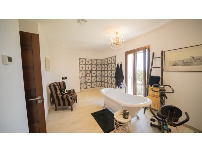 5 Zimmer Finca/Landgut zu verkaufen in Portocolom mit Pool Garage - 4.400.000 € (Ref: 10072728)
