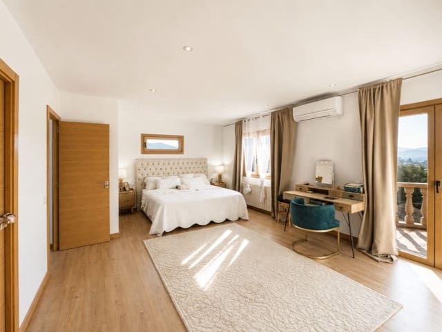 3 makuuhuone Huvila myytävänä paikassa Es Capdella, Calvià - 1 995 000 € (Ref: 10072731)