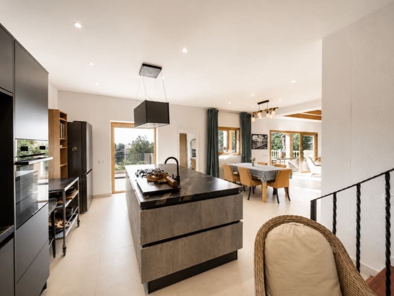 3 makuuhuone Huvila myytävänä paikassa Calvia - 1 995 000 € (Ref: 10072731)