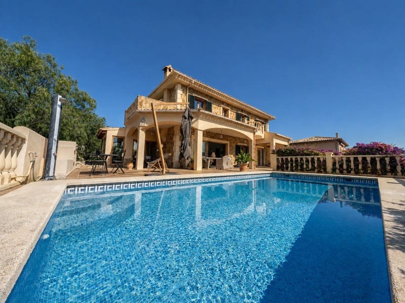 3 makuuhuone Huvila myytävänä paikassa Calvia - 1 995 000 € (Ref: 10072731)