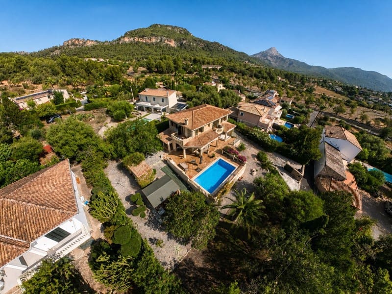 3 makuuhuone Huvila myytävänä paikassa Calvia - 1 995 000 € (Ref: 10072731)