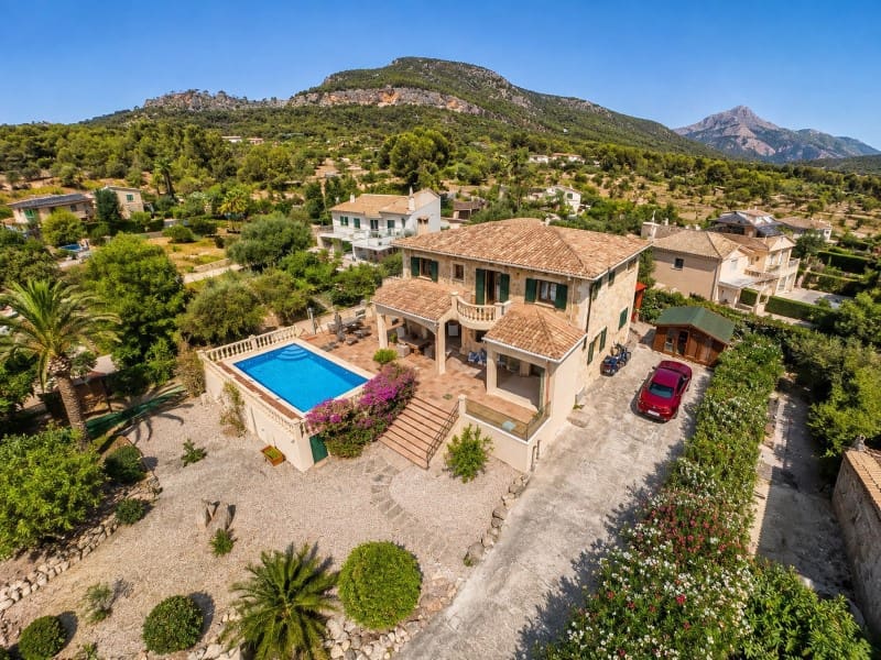3 makuuhuone Huvila myytävänä paikassa Calvia - 1 995 000 € (Ref: 10072731)