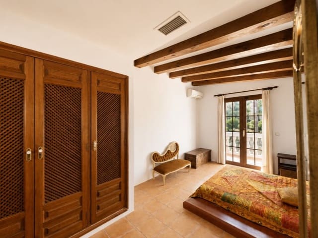 Chalet de 3 habitaciones en Santa Ponsa, Calvià en venta con piscina garaje - 1.250.000 € (Ref: 10072732)