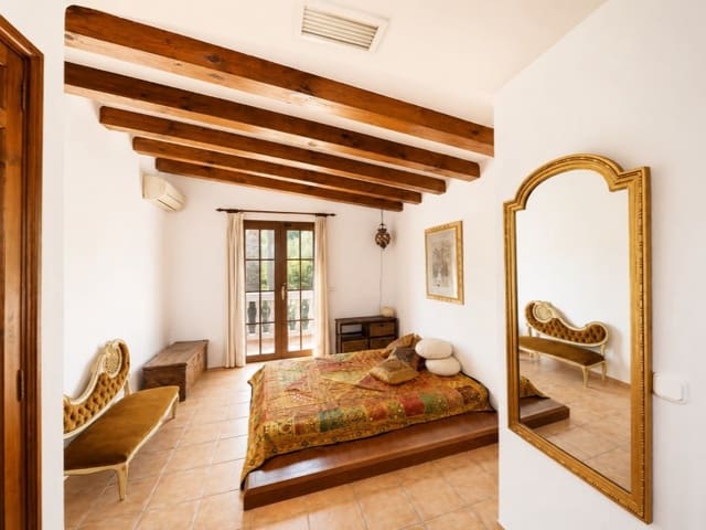 Chalet de 3 habitaciones en Santa Ponsa, Calvià en venta con piscina garaje - 1.250.000 € (Ref: 10072732)