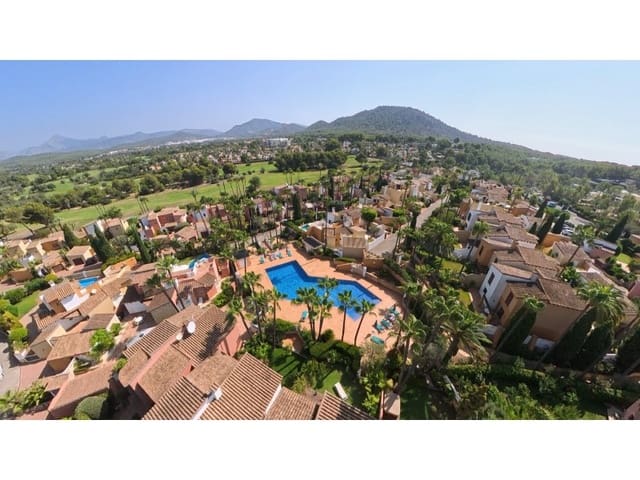 Chalet de 3 habitaciones en Santa Ponsa, Calvià en venta con piscina garaje - 1.250.000 € (Ref: 10072732)