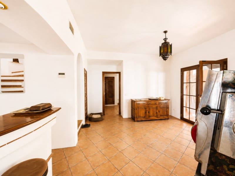 Chalet de 3 habitaciones en Santa Ponsa en venta con piscina garaje - 1.250.000 € (Ref: 10072732)