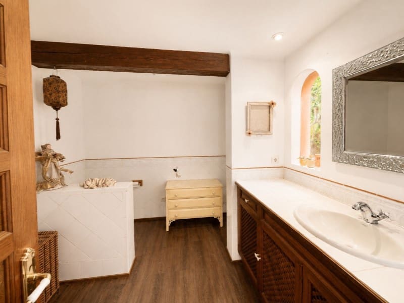 Chalet de 3 habitaciones en Santa Ponsa en venta con piscina garaje - 1.250.000 € (Ref: 10072732)