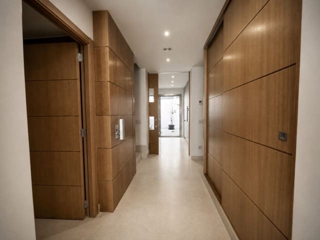 6 slaapkamer Villa te koop in El Terreno, Palma de Mallorca met zwembad garage - € 2.700.000 (Ref: 10072734)