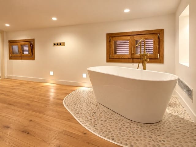 5 bedroom Villa for sale in Algaida with pool garage - € 1,190,000 (Ref: 10129082)