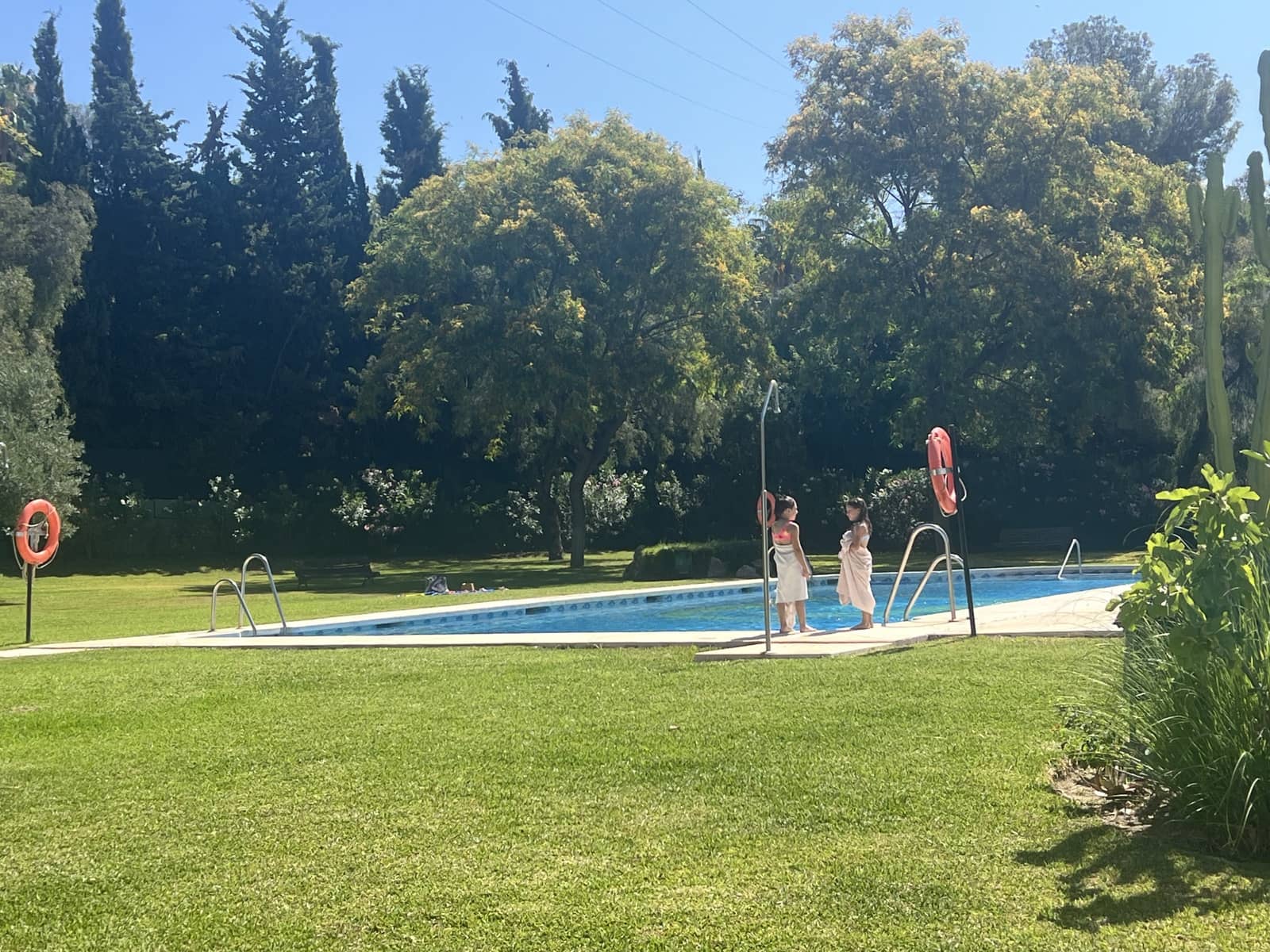 5 soverom Hus til salgs i Marbella med svømmebasseng garasje - € 620 000 (Ref: 9997679)