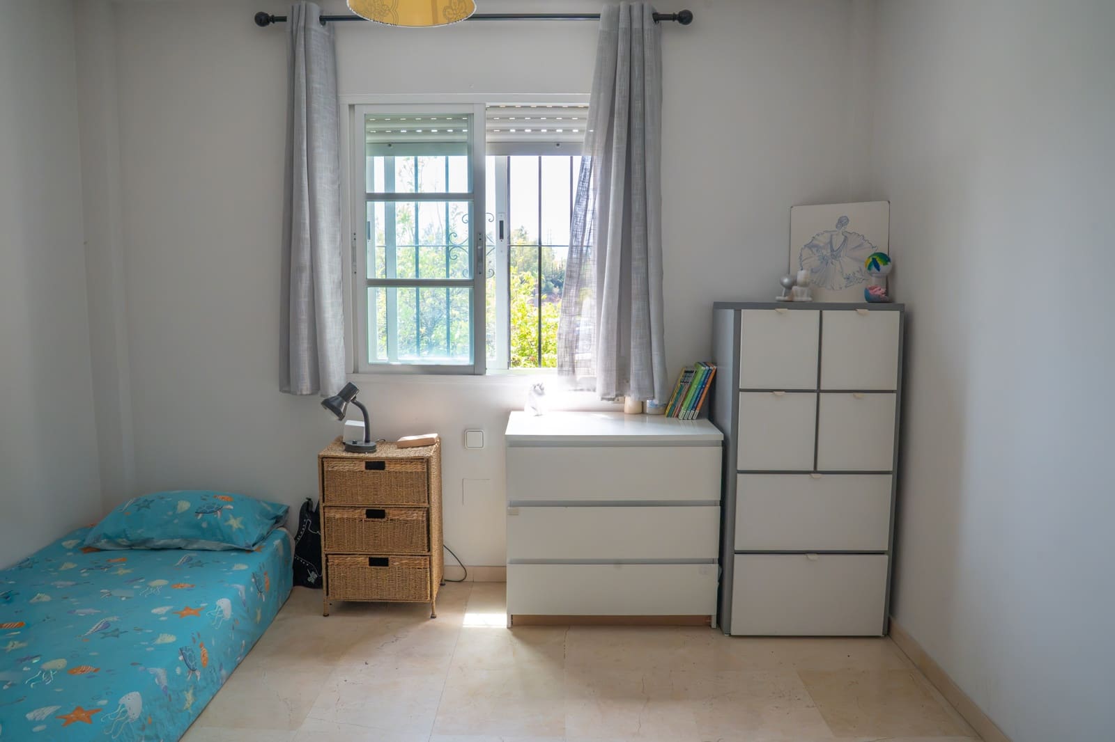 5 soverom Hus til salgs i Marbella med svømmebasseng garasje - € 620 000 (Ref: 9997679)