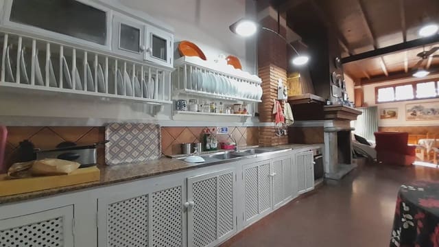 Finca/Casa Rural de 3 habitaciones en Motril en venta con piscina - 349.000 € (Ref: 10001282)