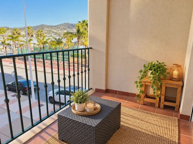 2 sovrum Lägenhet till salu i Calahonda, Motril med garage - 220 000 € (Ref: 10001292)