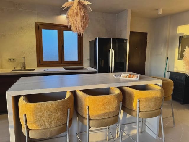 3 sovrum Lägenhet till salu i Torrenueva Costa med garage - 380 000 € (Ref: 10001298)