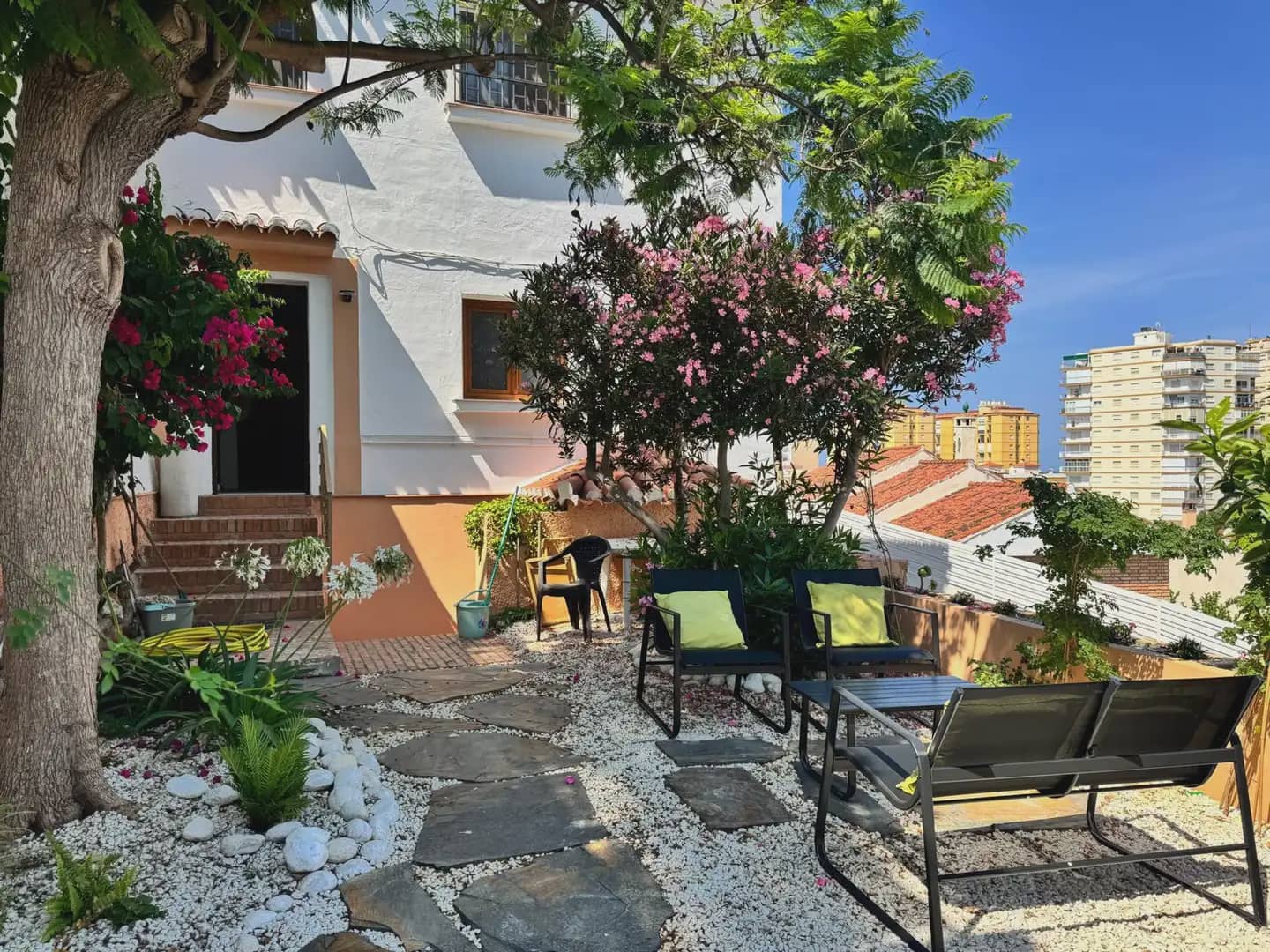 3 bedroom Flat for sale in Torrenueva with garage - € 380,000 (Ref: 10001298)