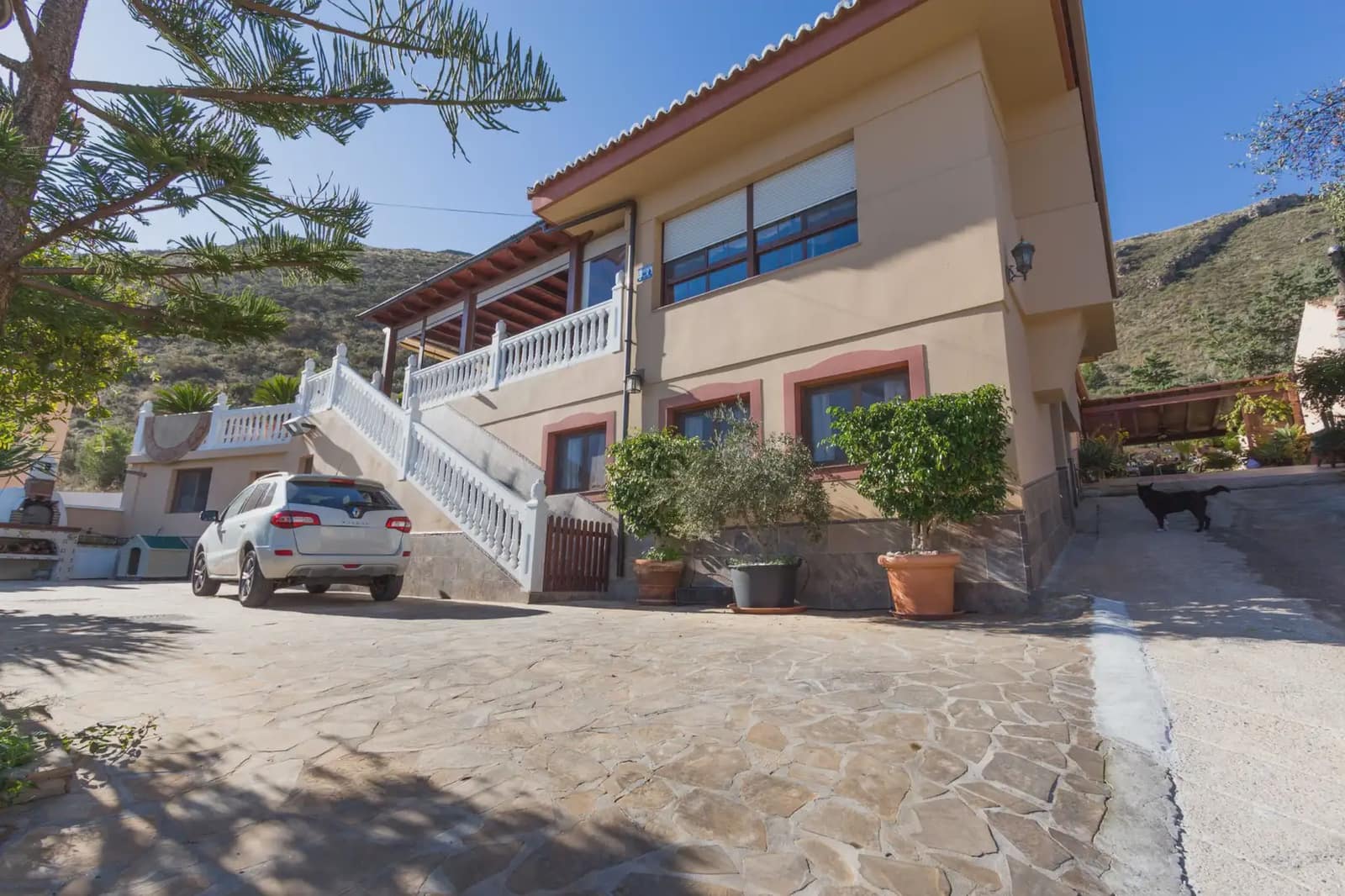 5 soveværelse Villa til salg i Gualchos med swimmingpool - € 650.000 (Ref: 10001300)