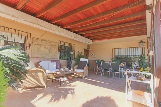 5 soveværelse Villa til salg i Gualchos med swimmingpool - € 650.000 (Ref: 10001300)