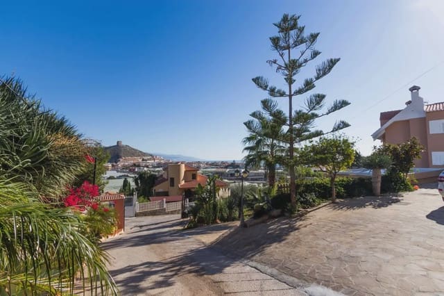 5 soveværelse Villa til salg i Gualchos med swimmingpool - € 650.000 (Ref: 10001300)