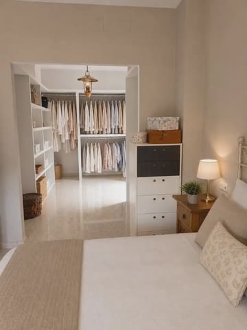 3 bedroom Flat for sale in Carretera de la Sierra, Granada city with garage - € 289,000 (Ref: 10007744)