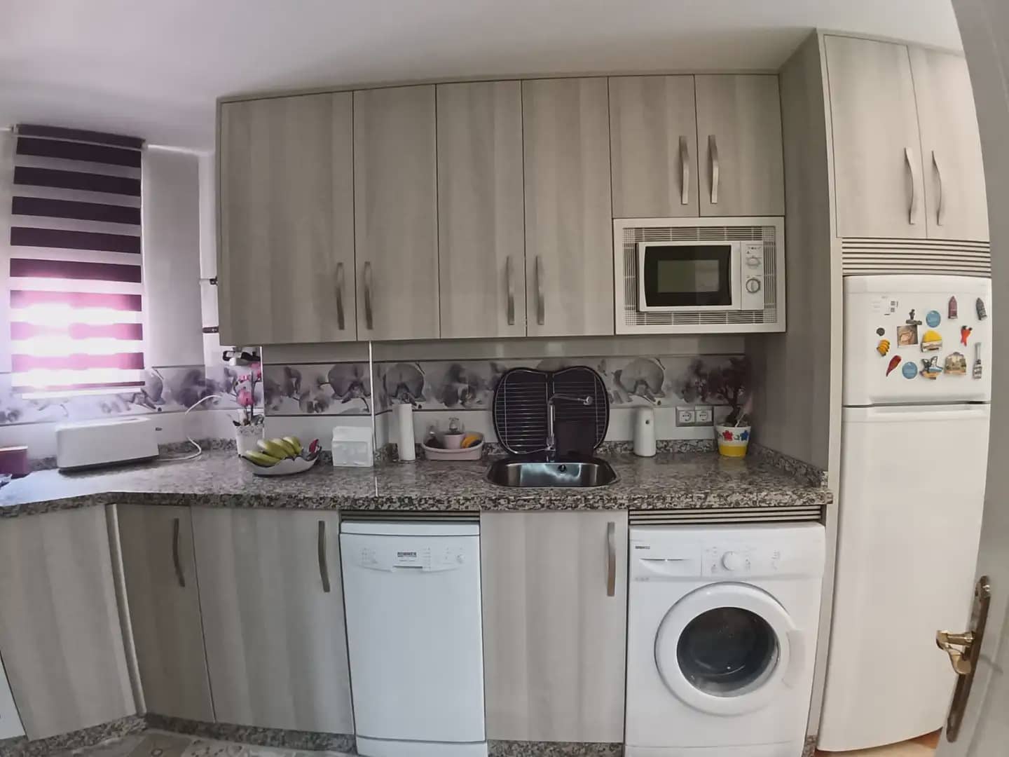 Leilighet til salgs i Benalmadena med svømmebasseng garasje - € 220 000 (Ref: 10010030)