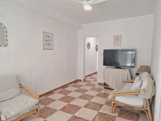 Piso de 3 habitaciones en Torrenueva Costa en venta - 175.000 € (Ref: 10017753)
