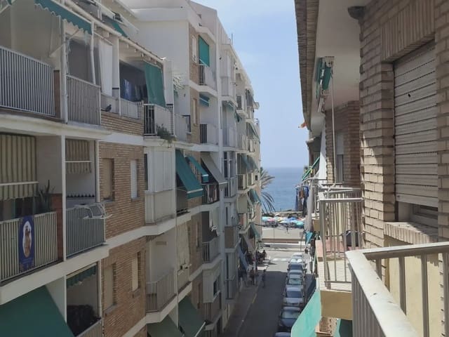 Piso de 3 habitaciones en Torrenueva Costa en venta - 175.000 € (Ref: 10017753)