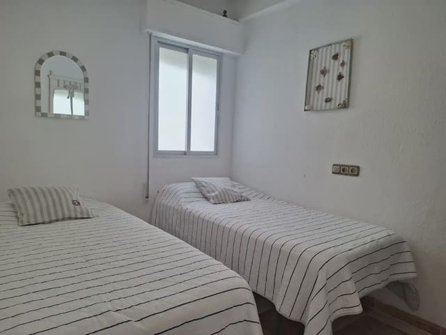Piso de 3 habitaciones en Torrenueva Costa en venta - 175.000 € (Ref: 10017753)
