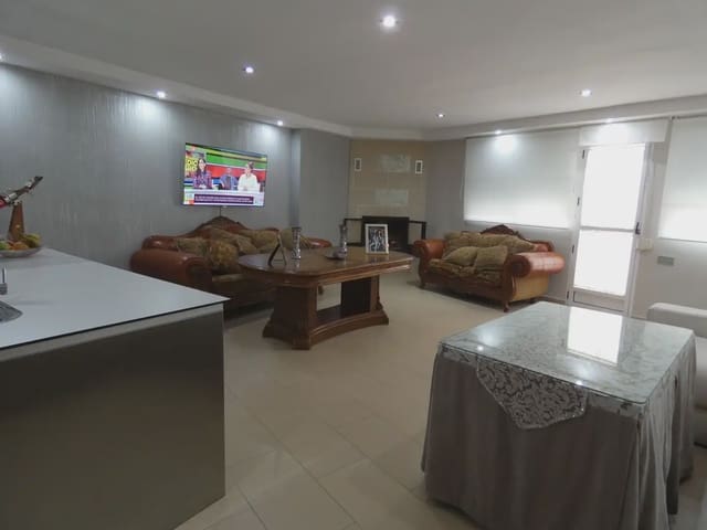 Casa en Pinos Puente en venta - 125.000 € (Ref: 10047680)