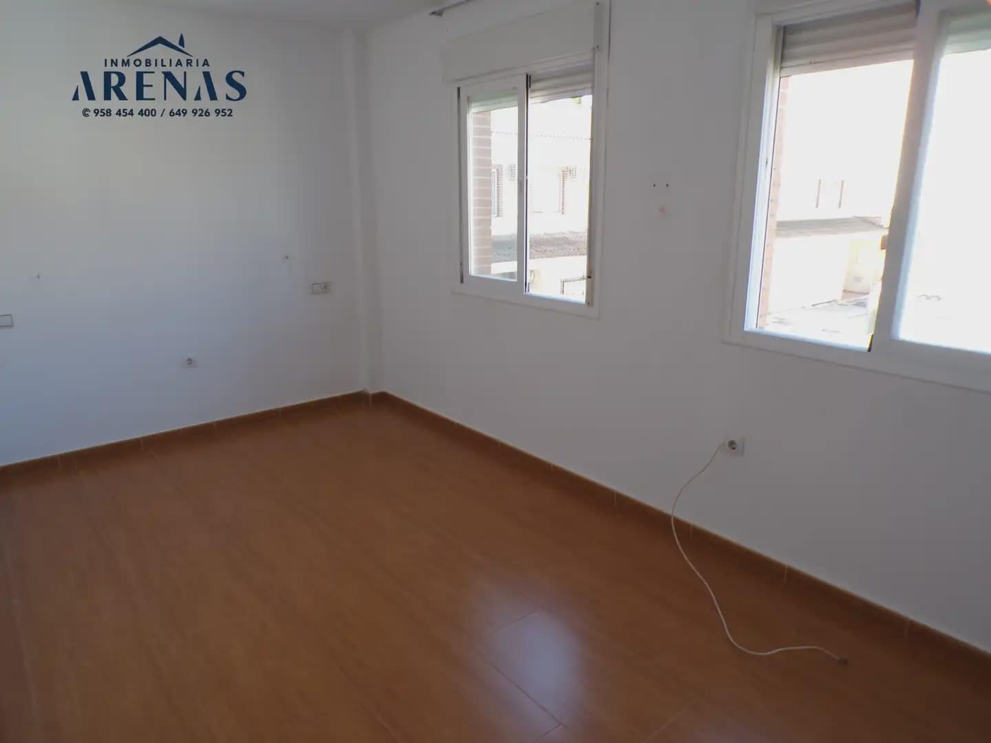 3 Zimmer Reihenhaus zu verkaufen in Fuente Vaqueros mit Garage - 150.000 € (Ref: 10047683)
